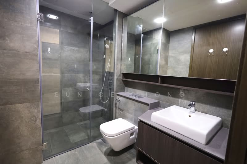 Grandeur Park Residences, 1 Bedok South Avenue 3, 2 Bedrooms, 560 sqft, Condominium For Sale, by Eunice Chong, 500162221 - Bathroom - PropertyGuru.com.sg
