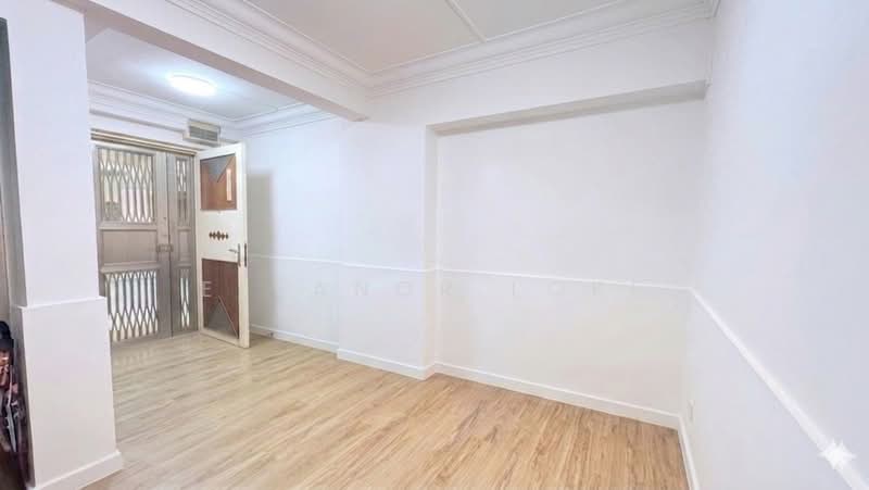 359 Woodlands Avenue 5, 359 Woodlands Avenue 5, 3 Bedrooms, 1,572 sqft, HDB Flat For Sale, by Eleanor Loke, 500162231 - Entrance - PropertyGuru.com.sg