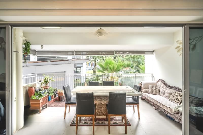 138A Lorong 1A Toa Payoh, 138A Lorong 1A Toa Payoh, 3 Bedrooms, 1,216 sqft, HDB Flat For Sale, by Vernon Sun, 500162235 - Balcony - PropertyGuru.com.sg