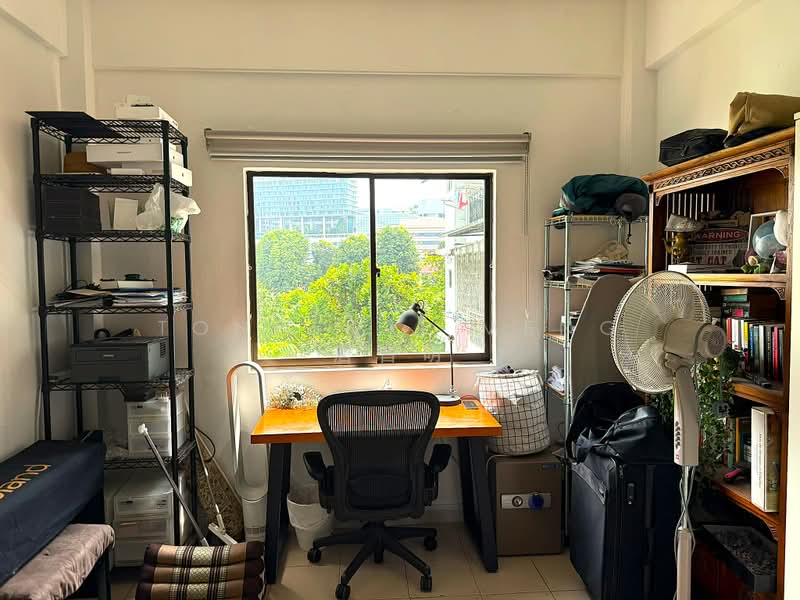 Lloyd Mansion, 3 Lloyd Road, 3 Bedrooms, 1,200 sqft, Condominium For Sale, by Tong Kai Meng 唐皆明, 500162259 - Study - PropertyGuru.com.sg