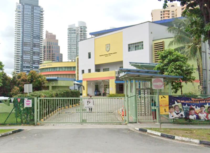 Lloyd Mansion, 3 Lloyd Road, 3 Bedrooms, 1,200 sqft, Condominium For Sale, by Tong Kai Meng 唐皆明, 500162259 - Exterior - PropertyGuru.com.sg