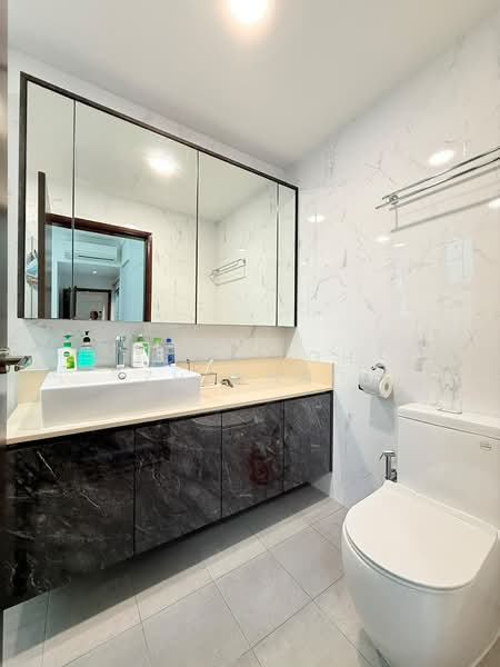 Bishan Loft, 31 Bishan Street 11, 3 Bedrooms, 1,173 sqft, Condominium For Sale, by Jose Loh Zhenhao, 500162272 - Bathroom - PropertyGuru.com.sg