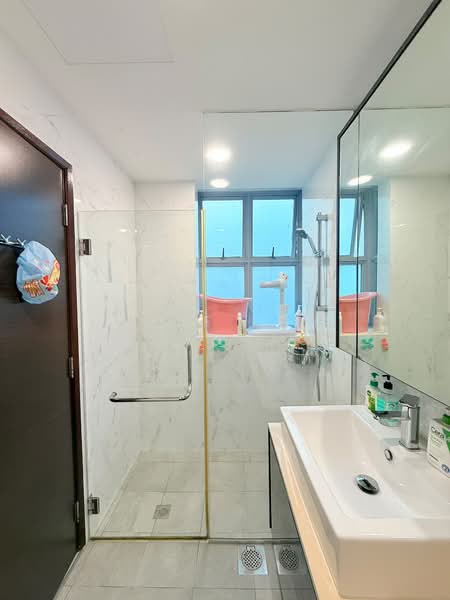 Bishan Loft, 31 Bishan Street 11, 3 Bedrooms, 1,173 sqft, Condominium For Sale, by Jose Loh Zhenhao, 500162272 - Bathroom - PropertyGuru.com.sg