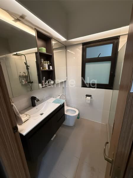 111B Alkaff Crescent, 111B Alkaff Crescent, 3 Bedrooms, 1,001 sqft, HDB Flat For Sale, by Jamie Ng, 500162278 - Bathroom - PropertyGuru.com.sg