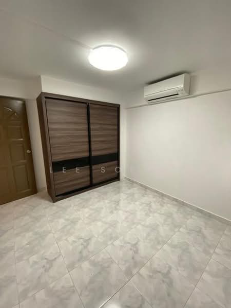 8 Empress Road, 8 Empress Road, 2 Bedrooms, 700 sqft, HDB Flat For Rent, by Lee Sophia, 500162282 - Bedroom - PropertyGuru.com.sg