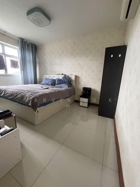 812A Choa Chu Kang Avenue 7, 812A Choa Chu Kang Avenue 7, 3 Bedrooms, 1,001 sqft, HDB Flat For Sale, by Marvin Ng K H, 500162287 - Bedroom - PropertyGuru.com.sg