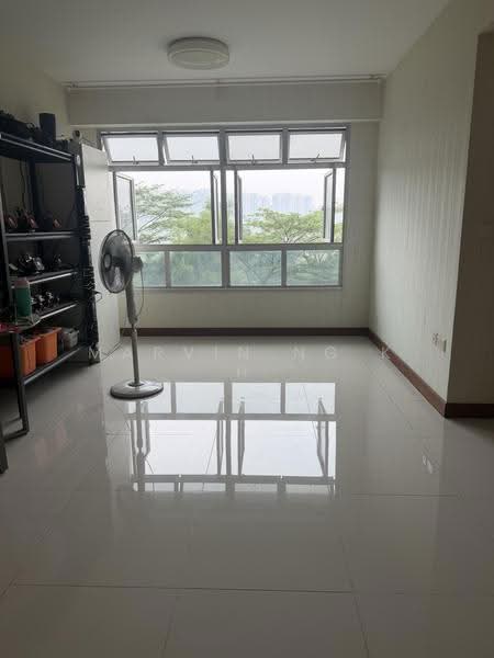 812A Choa Chu Kang Avenue 7, 812A Choa Chu Kang Avenue 7, Dairy Farm / Bukit Panjang / Choa Chu Kang, 3 Bedrooms, 1,001 sqft, HDB Flat For Sale, by Marvin Ng K H, 500162287 - Living Room - PropertyGuru.com.sg