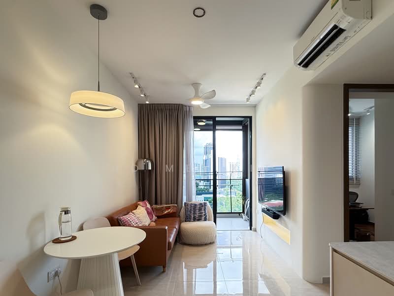 Kopar At Newton, 8 Makeway Avenue, 2 Bedrooms, 689 sqft, Condominium For Sale, by Ho Mei Kit, 500162294 - Living Room - PropertyGuru.com.sg