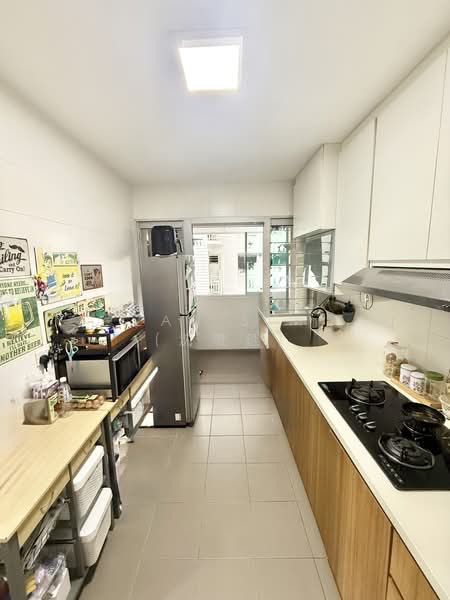 332A Anchorvale Link, 332A Anchorvale Link, 3 Bedrooms, 990 sqft, HDB Flat For Sale, by Zan Sim (沈瓒延), 500162295 - Kitchen - PropertyGuru.com.sg