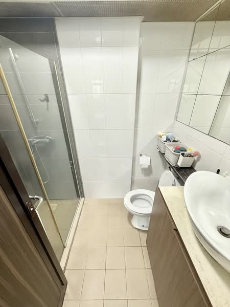 332A Anchorvale Link, 332A Anchorvale Link, 3 Bedrooms, 990 sqft, HDB Flat For Sale, by Zan Sim (沈瓒延), 500162295 - Bathroom - PropertyGuru.com.sg