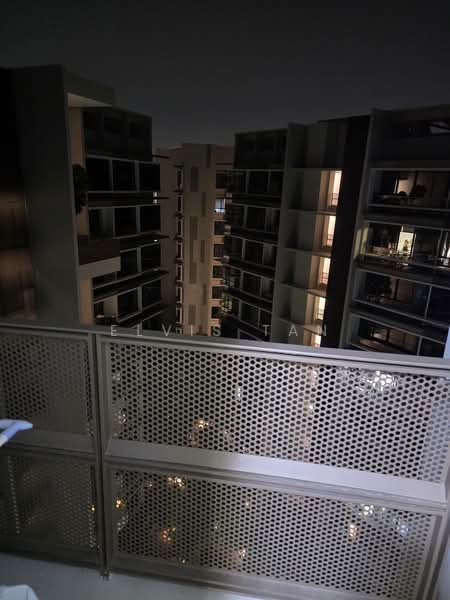 D'Nest, 129 Pasir Ris Grove, 1 Bedroom, 484 sqft, Condominium For Rent, by Elvis Tan, 500162318 - Exterior - PropertyGuru.com.sg