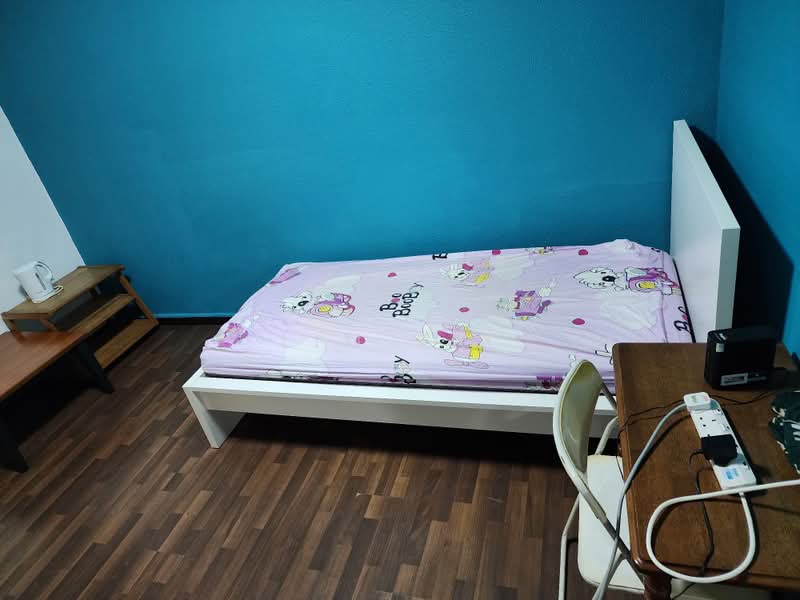 148 Woodlands Street 13, 148 Woodlands Street 13, Room Rental, 120 sqft, HDB Flat For Rent, by Lim Y X, 500162332 - Bedroom - PropertyGuru.com.sg