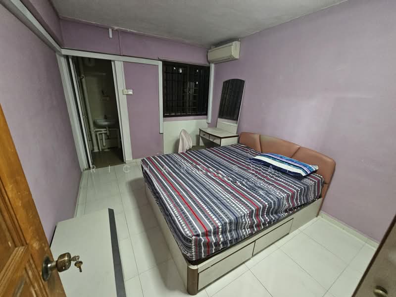 624 Ang Mo Kio Avenue 4, 624 Ang Mo Kio Avenue 4, 2 Bedrooms, 731 sqft, HDB Flat For Rent, by Richard Seah, 500162338 - Bedroom - PropertyGuru.com.sg