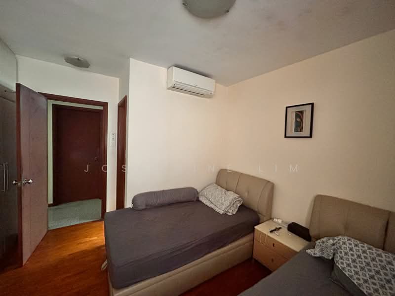 Rio Vista, 10 Upper Serangoon View, 3 Bedrooms, 1,249 sqft, Condominium For Sale, by Josephine Lim, 500162343 - Bedroom - PropertyGuru.com.sg