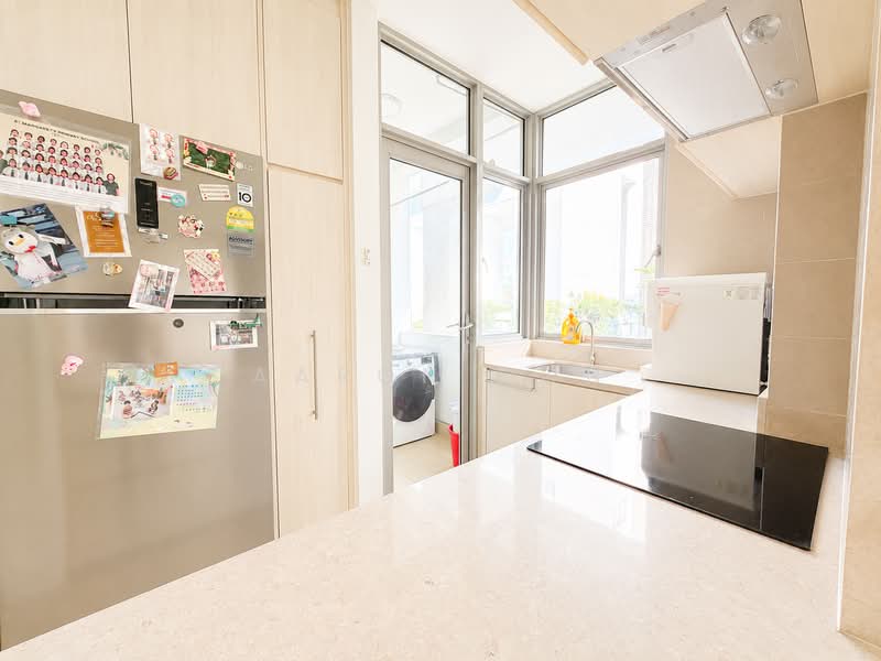 The Paterson Edge, 26 Paterson Road, 2 Bedrooms, 990 sqft, Apartment For Sale, by Aaron Oon, 500162350 - Kitchen - PropertyGuru.com.sg