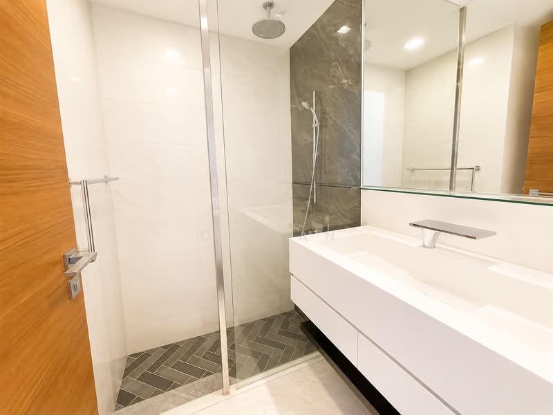 Altez, 16 Enggor Street, 2 Bedrooms, 1,109 sqft, Condominium For Sale, by CY TAN, 500162351 - Bathroom - PropertyGuru.com.sg