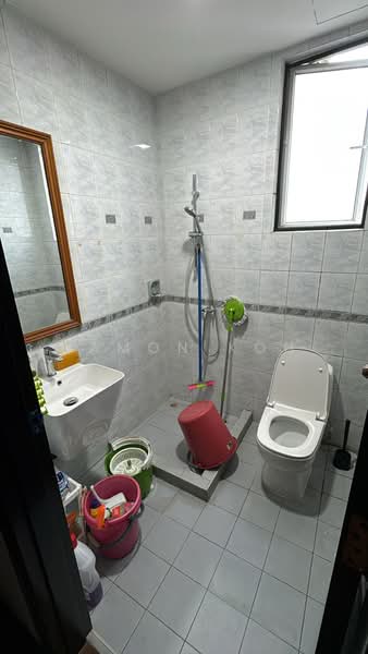 Room Rental @ Loyang Villas, , Room Rental, 150 sqft, Terraced House For Rent, by Damon Koh, 500162353 - Bathroom - PropertyGuru.com.sg