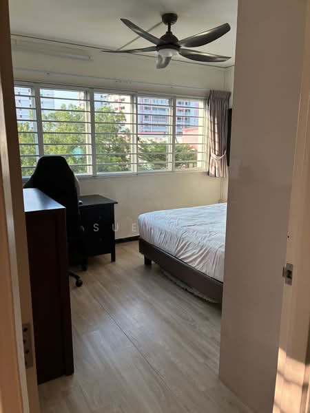 455 Hougang Avenue 10, 455 Hougang Avenue 10, Room Rental, 100 sqft, HDB Flat For Rent, by Sue Ooi, 500162357 - Bedroom - PropertyGuru.com.sg