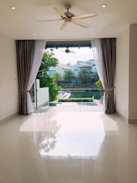 Ocean Drive / Unblock waterview / Dock to doorstep sailing, , 4 Bedrooms, 2,648 sqft, Terraced House For Sale, by Ben Lee, 500162362 - Living Room - PropertyGuru.com.sg