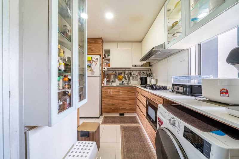 Waterfront Key, 772 Bedok Reservoir Road, 4 Bedrooms, 1,313 sqft, Condominium For Sale, by Jollene Leow, 500162375 - PropertyGuru.com.sg