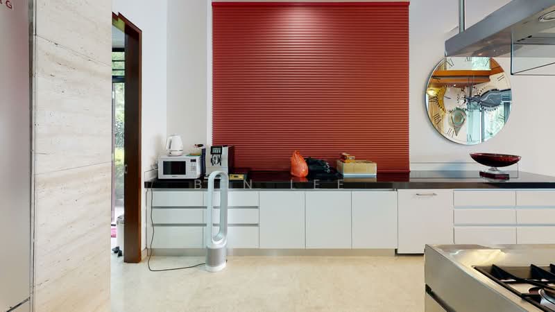 Perfect Seaview Ocean drive, Ocean Drive, 6 Bedrooms, 11,200 sqft, Bungalow House For Sale, by Ben Lee, 500162384 - Kitchen - PropertyGuru.com.sg