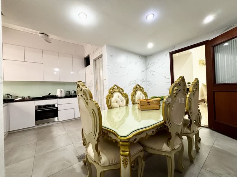Seletaris, 511 Sembawang Road, 4 Bedrooms, 1,636 sqft, Condominium For Sale, by Joseph Ng 黄德顺, 500162396 - Kitchen - PropertyGuru.com.sg