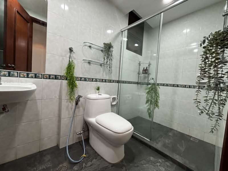 Seletaris, 511 Sembawang Road, 4 Bedrooms, 1,636 sqft, Condominium For Sale, by Joseph Ng 黄德顺, 500162396 - Bathroom - PropertyGuru.com.sg