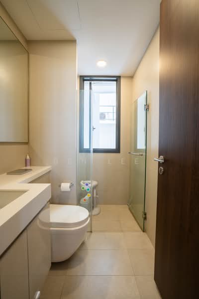 Signature At Yishun, 29 Yishun Street 51, 4 Bedrooms, 1,184 sqft, Executive Condominium For Sale, by Ben Lee, 500162406 - Bathroom - PropertyGuru.com.sg