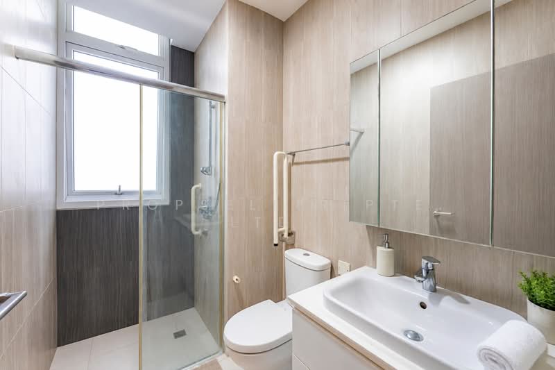 The Hillford, 180 Jalan Jurong Kechil, 2 Bedrooms, 657 sqft, Condominium For Sale, by KOH YONG JIAN, 500162421 - Bathroom - PropertyGuru.com.sg