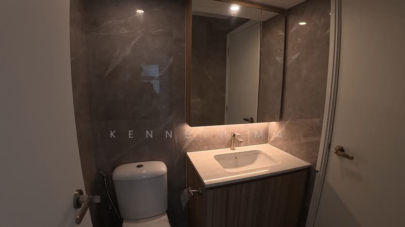 Evergreen Park, 31 Hougang Avenue 7, 3 Bedrooms, 1,066 sqft, Condominium For Sale, by Kenneth Ma, 500162422 - Bathroom - PropertyGuru.com.sg