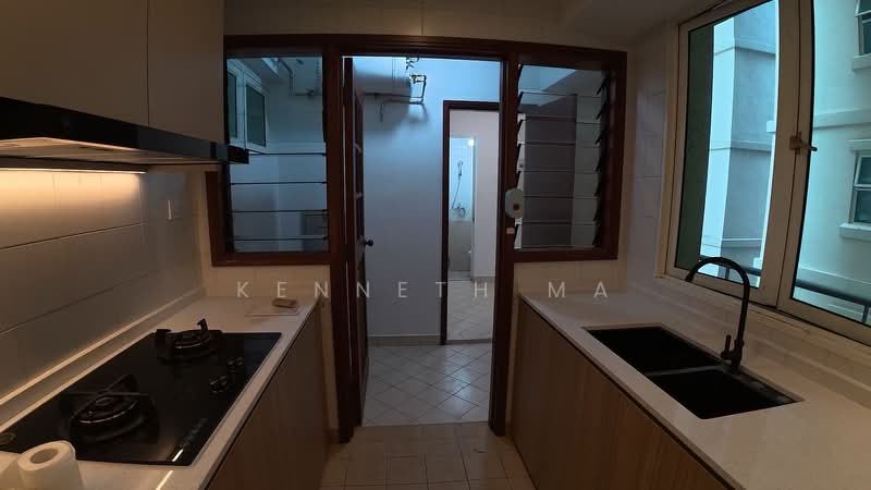 Evergreen Park, 31 Hougang Avenue 7, 3 Bedrooms, 1,066 sqft, Condominium For Sale, by Kenneth Ma, 500162422 - Kitchen - PropertyGuru.com.sg
