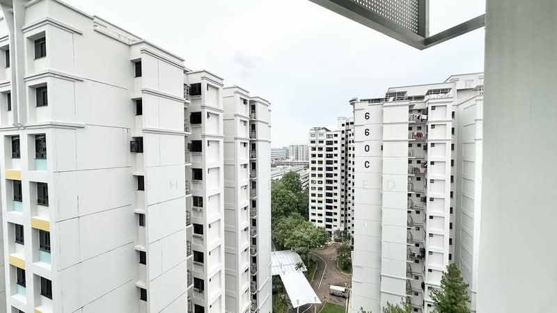 661D Jurong West Street 64, 661D Jurong West Street 64, 3 Bedrooms, 1,184 sqft, HDB Flat For Sale, by Shafie Syed, 500162430 - Exterior - PropertyGuru.com.sg