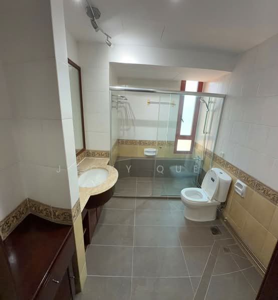 52 Tanah Merah Kechil Road, Tanah Merah Kechil Road, Room Rental, 150 sqft, Terraced House For Rent, by Jacky Quek, 500162431 - Bathroom - PropertyGuru.com.sg