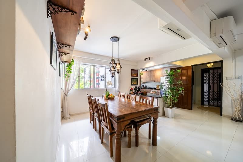 249 Hougang Avenue 3, 249 Hougang Avenue 3, 3 Bedrooms, 1,345 sqft, HDB Flat For Sale, by Christina Tan, 500162432 - Dining Room - PropertyGuru.com.sg