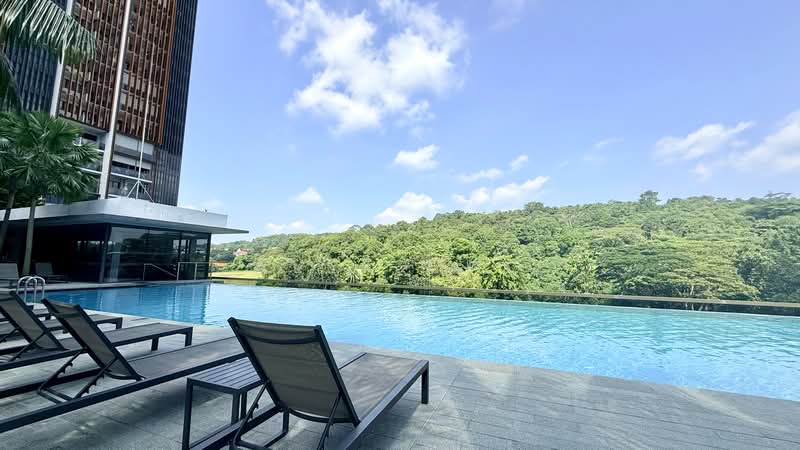 Midwood, 8 Hillview Rise, 2 Bedrooms, 636 sqft, Condominium For Sale, by Alex Ong, 500162449 - Exterior - PropertyGuru.com.sg