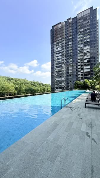 Midwood, 8 Hillview Rise, 2 Bedrooms, 636 sqft, Condominium For Sale, by Alex Ong, 500162449 - Exterior - PropertyGuru.com.sg