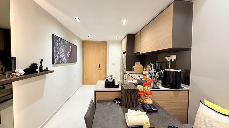 Midwood, 8 Hillview Rise, 2 Bedrooms, 636 sqft, Condominium For Sale, by Alex Ong, 500162449 - Kitchen - PropertyGuru.com.sg