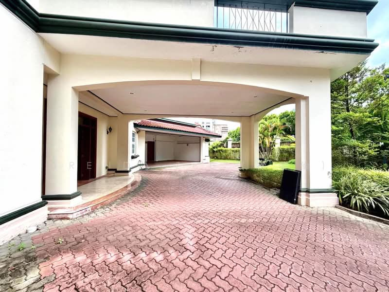 BRENDA ZEE ✧ 945O9938 ✧ GCB with Pool in Holland Road vicinity, Holland Road, Cornwall Gardens, Belmont Road, 5 Bedrooms, 7,300 sqft, Good Class Bungalow For Rent, by Brenda Zee (徐黎倫), 500162451 - Car Porch - PropertyGuru.com.sg