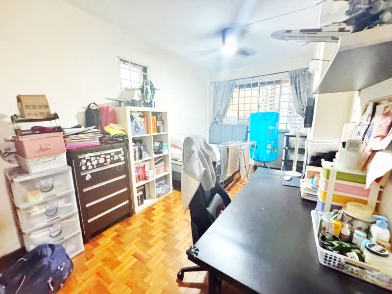 228 Bishan Street 23, 228 Bishan Street 23, 3 Bedrooms, 1,130 sqft, HDB Flat For Sale, by David Tan, 500162462 - Bedroom - PropertyGuru.com.sg