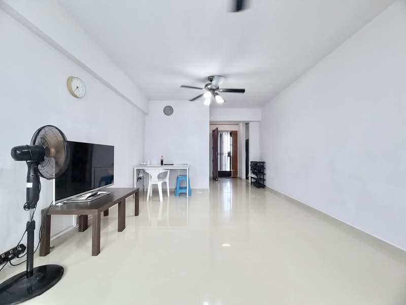 487 Admiralty Link, 487 Admiralty Link, 3 Bedrooms, 1,011 sqft, HDB Flat For Sale, by Baven Tan, 500162478 - Living Room - PropertyGuru.com.sg