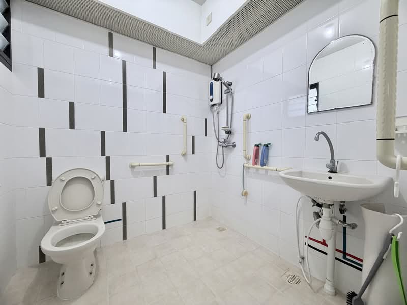 487 Admiralty Link, 487 Admiralty Link, 3 Bedrooms, 1,011 sqft, HDB Flat For Sale, by Baven Tan, 500162478 - Bathroom - PropertyGuru.com.sg