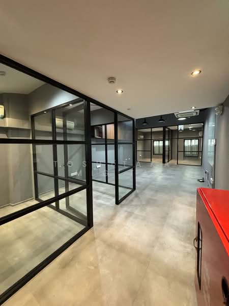 Arab Street, , 2,300 sqft, Shop / Shophouse For Rent, by Toshitaka Migita, 500162483 - Interior - CommercialGuru.com.sg