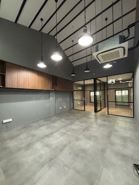 Arab Street, , 2,300 sqft, Shop / Shophouse For Rent, by Toshitaka Migita, 500162483 - Interior - CommercialGuru.com.sg