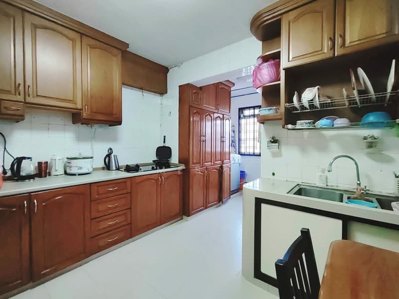 136 Serangoon North Avenue 2, 136 Serangoon North Avenue 2, 3 Bedrooms, 1,109 sqft, HDB Flat For Sale, by James Lee, 500162496 - Kitchen - PropertyGuru.com.sg