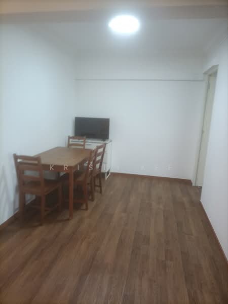 403 Ang Mo Kio Avenue 10, 403 Ang Mo Kio Avenue 10, 2 Bedrooms, 721 sqft, HDB Flat For Rent, by Kristy Kee, 500162502 - Dining Room - PropertyGuru.com.sg