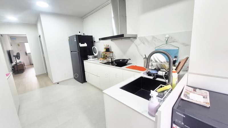 123 Pending Road, 123 Pending Road, Room Rental, 180 sqft, HDB Flat For Rent, by Louise Lim, 500162503 - Kitchen - PropertyGuru.com.sg