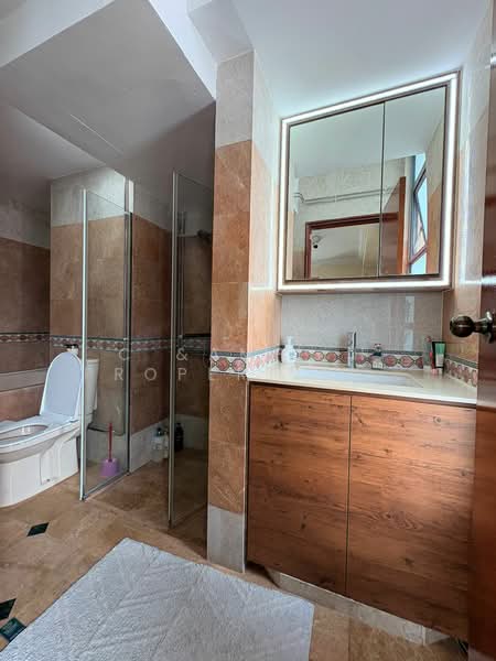 Aquarius By The Park, 9 Bedok Reservoir View, 3 Bedrooms, 2,185 sqft, Condominium For Rent, by PAULINE MARIE LIM AI HSIA, 500162512 - Bathroom - PropertyGuru.com.sg