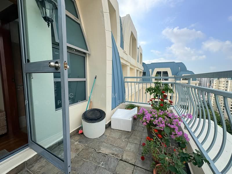 Aquarius By The Park, 9 Bedok Reservoir View, 3 Bedrooms, 2,185 sqft, Condominium For Rent, by PAULINE MARIE LIM AI HSIA, 500162512 - Balcony - PropertyGuru.com.sg
