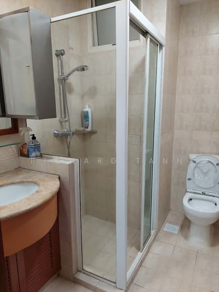 Seletar Springs Condominium, 104 Gerald Drive, 3 Bedrooms, 1,350 sqft, Condominium For Rent, by Richard Tann, 500162515 - Bathroom - PropertyGuru.com.sg