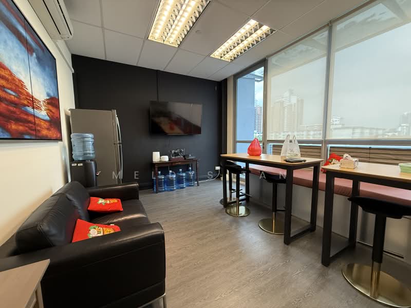One Commonwealth, 1 Commonwealth Lane, 3,358 sqft, Light Industrial (B1) For Sale, by Meldys Tan, 500162524 - Living Room - CommercialGuru.com.sg